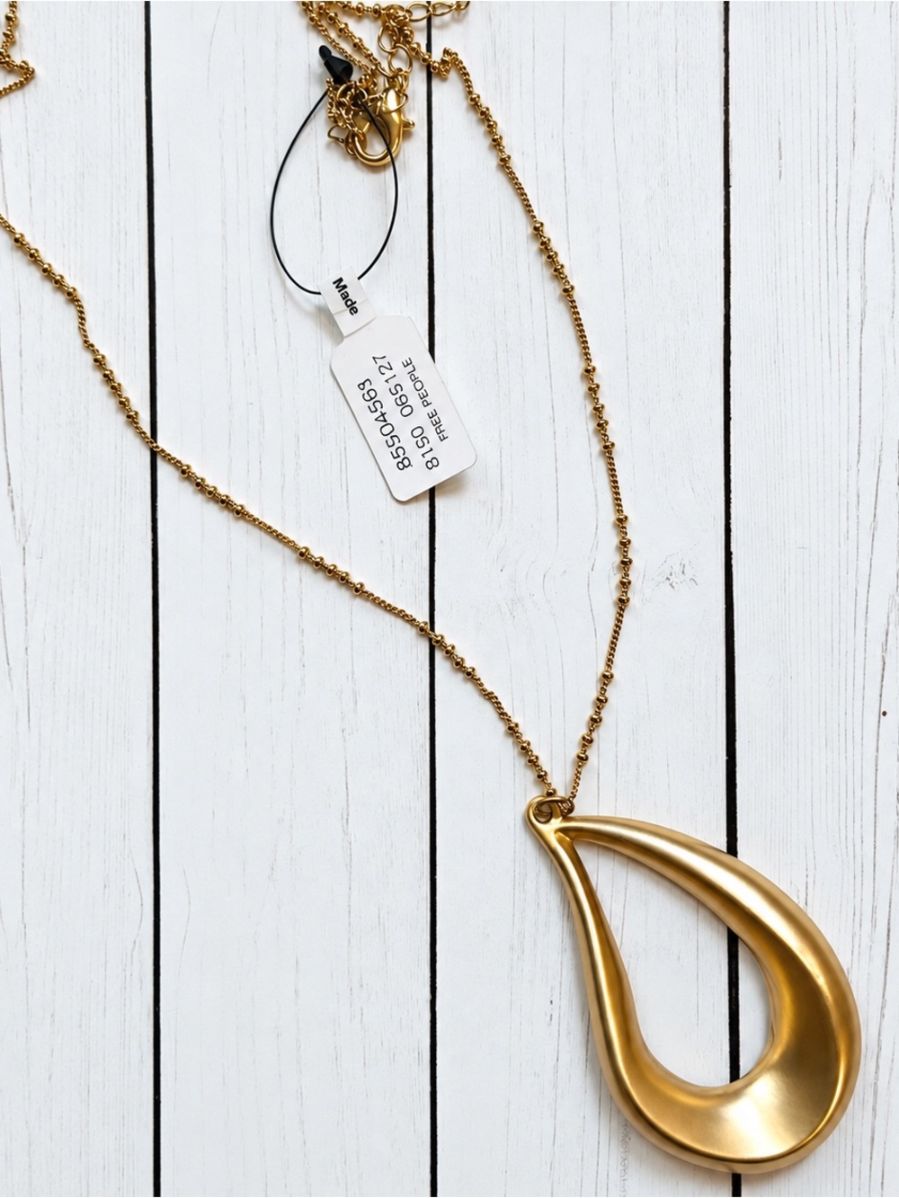 New NWT Free People Gold Sculpted Teardrop Pendant Necklace $30 Retail